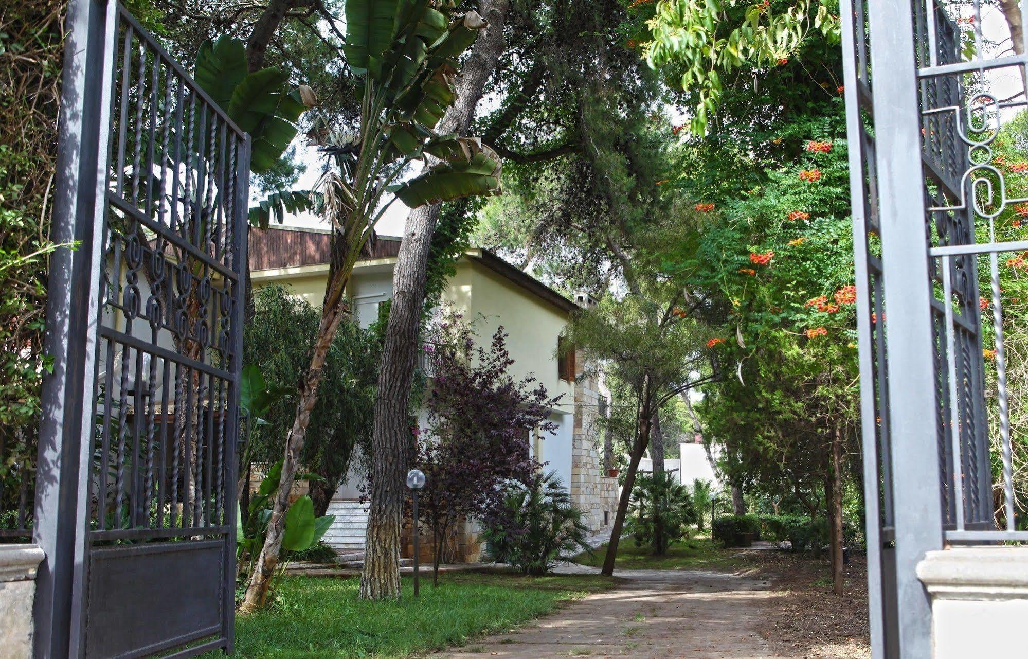 B&B Viale Dei Pini Castellaneta Marina Ngoại thất bức ảnh